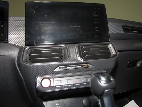 Used 2024 Ford Mustang Coupe image 7