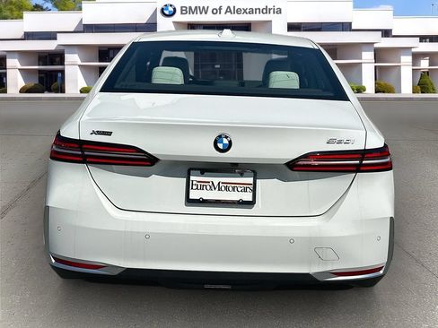 Used 2026 BMW 530i xDrive w/ Premium Package AWD/4WD image 6