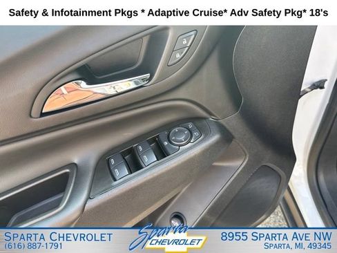 Used 2024 Chevrolet Equinox LT FWD image 12