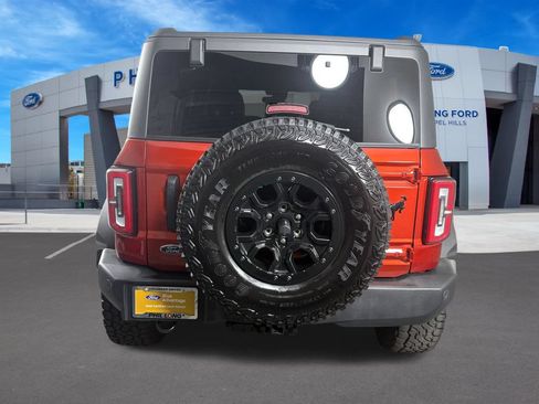 Certified 2022 Ford Bronco Wildtrak AWD/4WD image 4