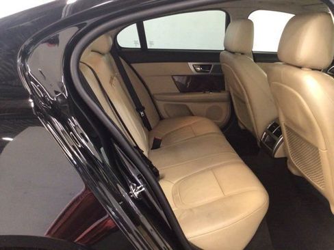 Used 2014 Jaguar XF 3.0 RWD image 16