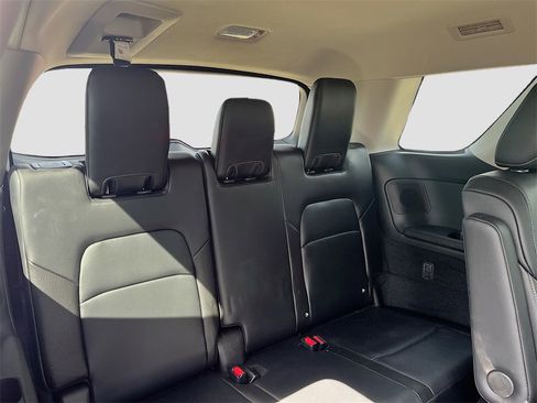 Used 2022 Nissan Pathfinder SL w/ SL Premium Package image 28