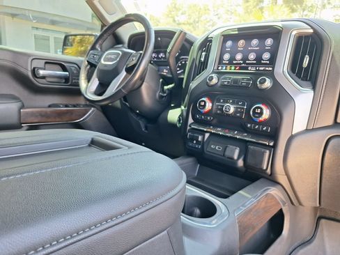 Used 2022 GMC Sierra 1500 SLT RWD image 25