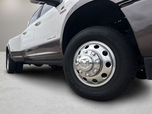 Used 2024 RAM 3500 Limited AWD/4WD image 26