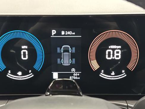 Used 2025 Hyundai Santa Fe SEL image 16