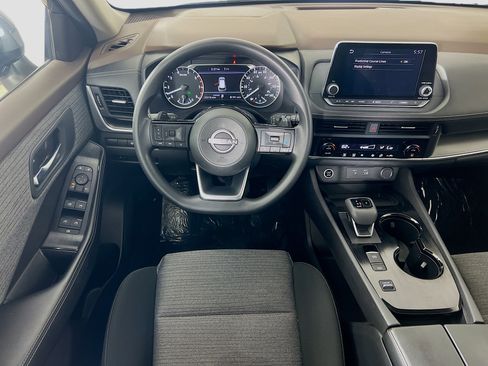 Used 2023 Nissan Rogue SV image 21