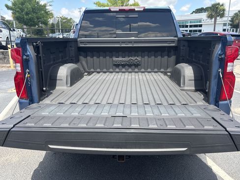 Used 2024 Chevrolet Silverado 1500 High Country w/ Z71 Off-Road Package AWD/4WD image 32