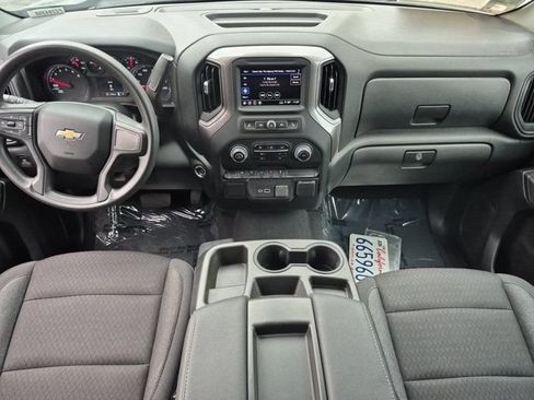 Used 2023 Chevrolet Silverado 1500 Custom AWD/4WD image 27