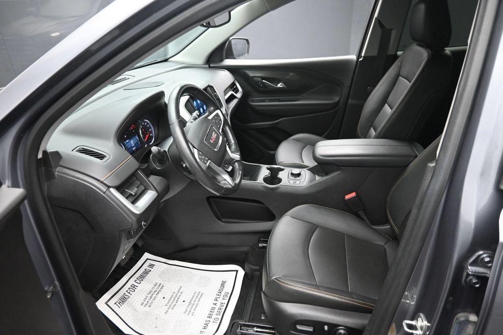 Used 2018 GMC Terrain SLT w/ Preferred Package FWD image 16