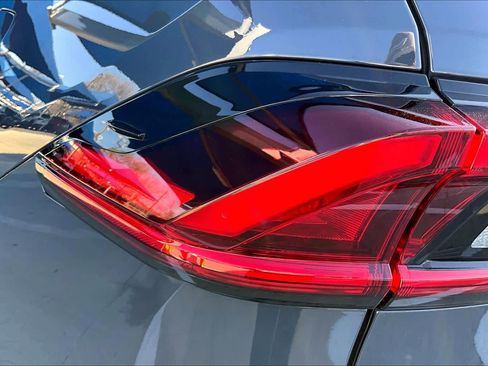 Used 2025 Toyota Grand Highlander Limited image 29