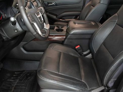 Used 2016 GMC Yukon SLT AWD/4WD image 23