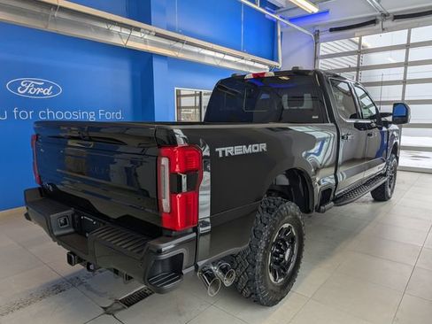 New 2026 Ford F350 Platinum w/ Tremor Off-Road Package image 4