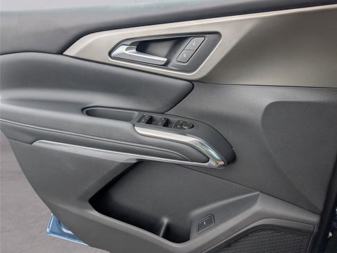 New 2026 Chevrolet Traverse LT w/ Sun and Wheel Package image 41