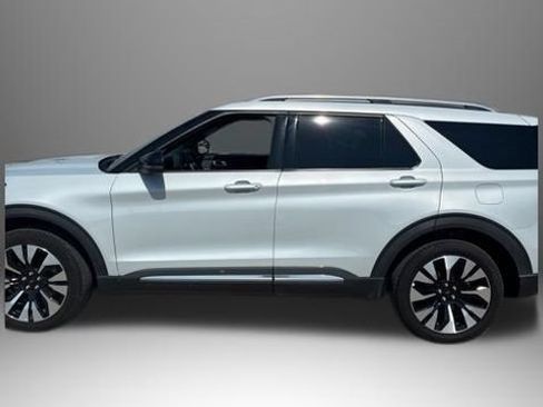 Used 2025 Ford Explorer Platinum w/ LUX Leather Package AWD/4WD image 8