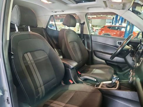 Used 2020 Hyundai Venue SEL w/ Convenience + Premium Package FWD image 47