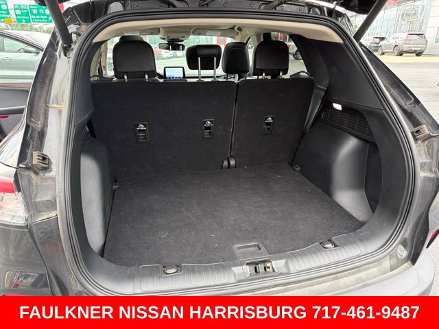 Used 2020 Ford Escape Titanium AWD/4WD image 23