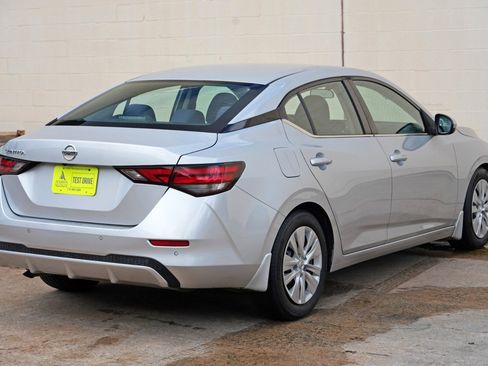 Used 2020 Nissan Sentra S FWD image 43