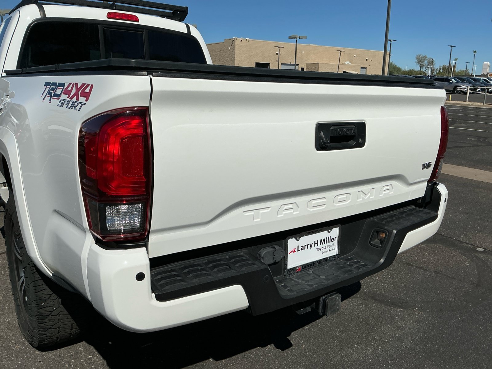 Certified 2019 Toyota Tacoma TRD Sport AWD/4WD image 22