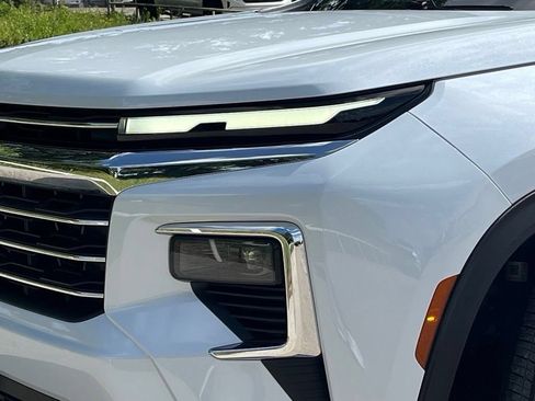 Used 2026 Chevrolet Traverse LT FWD image 29