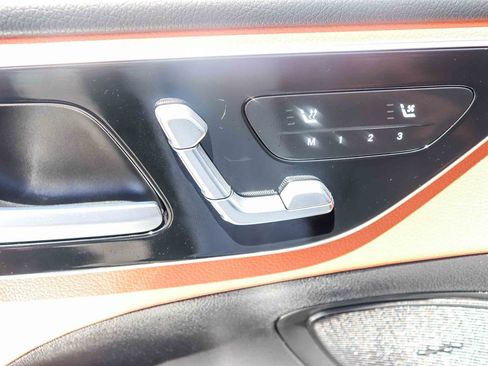 Used 2025 Mercedes-Benz C 300 Sedan image 26