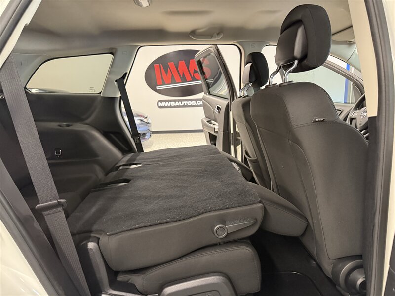 Used 2018 Dodge Journey SE FWD image 13