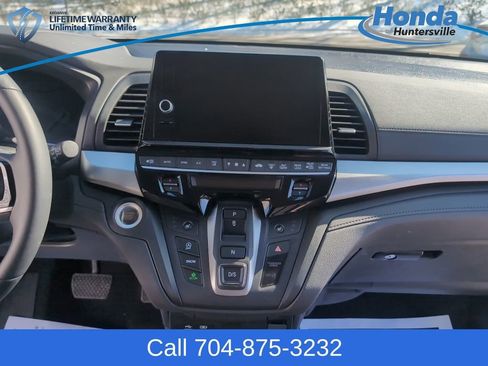 Certified 2025 Honda Odyssey EX-L image 19