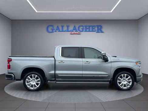 Used 2024 Chevrolet Silverado 1500 High Country w/ High Country Premium Package image 3