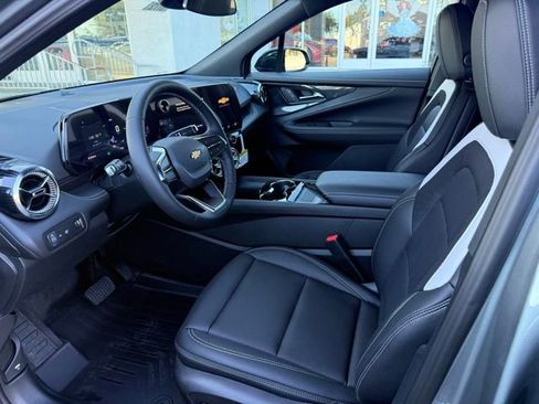 New 2026 Chevrolet Blazer EV LT image 10