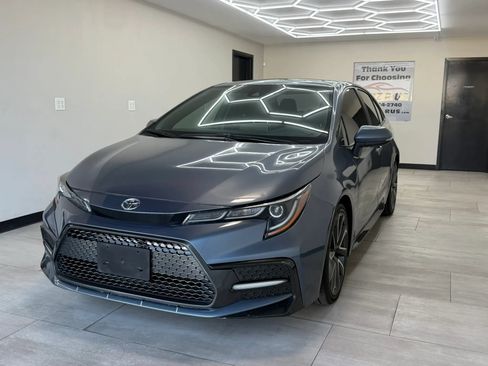 Used 2021 Toyota Corolla SE w/ SE Premium Package FWD image 2