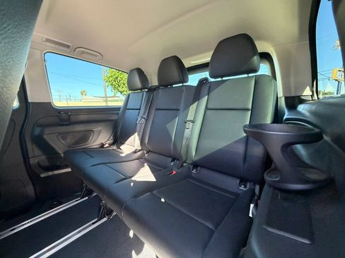 Used 2021 Mercedes-Benz Metris Passenger image 12