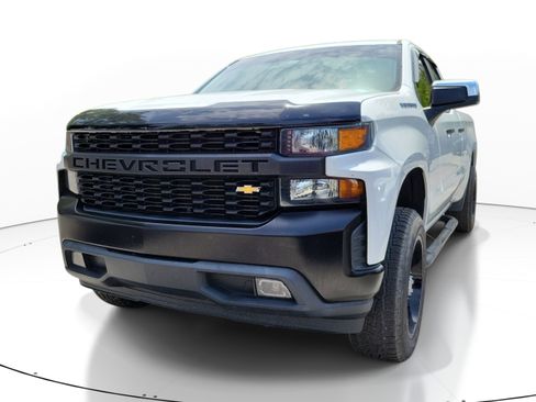 Used 2019 Chevrolet Silverado 1500 W/T RWD image 3