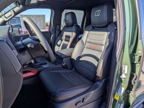 New 2026 Nissan Frontier PRO-4X w/ Pro Premium Package AWD/4WD image 13