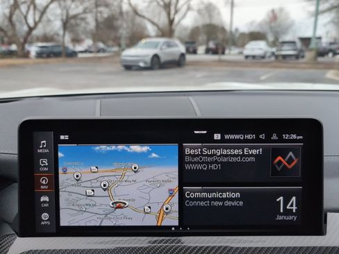 Used 2024 BMW X4 M40i image 12