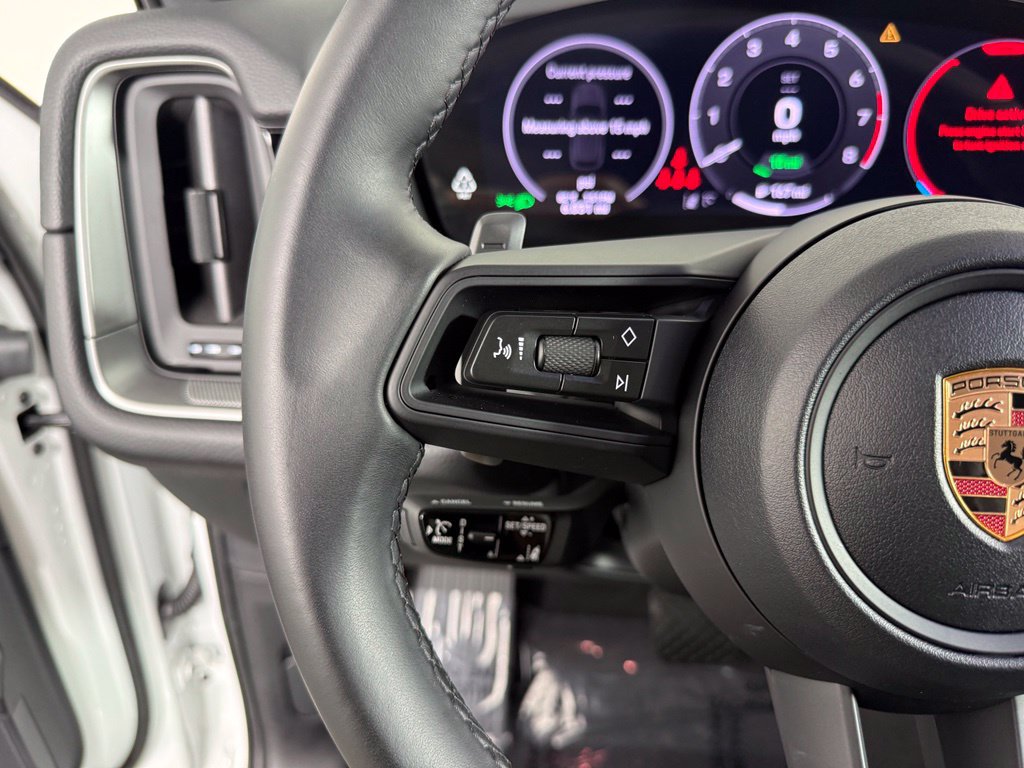 Certified 2026 Porsche Cayenne E-Hybrid AWD/4WD image 25