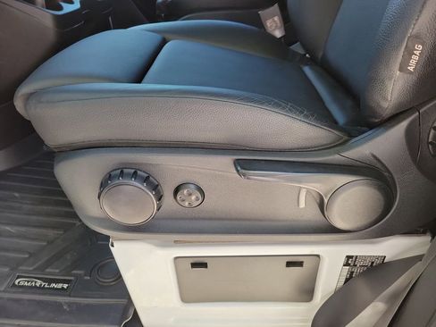 Used 2023 Mercedes-Benz Sprinter 2500 image 24