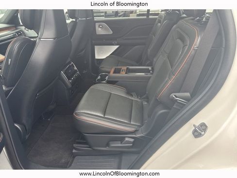 Certified 2025 Lincoln Aviator Black Label image 51