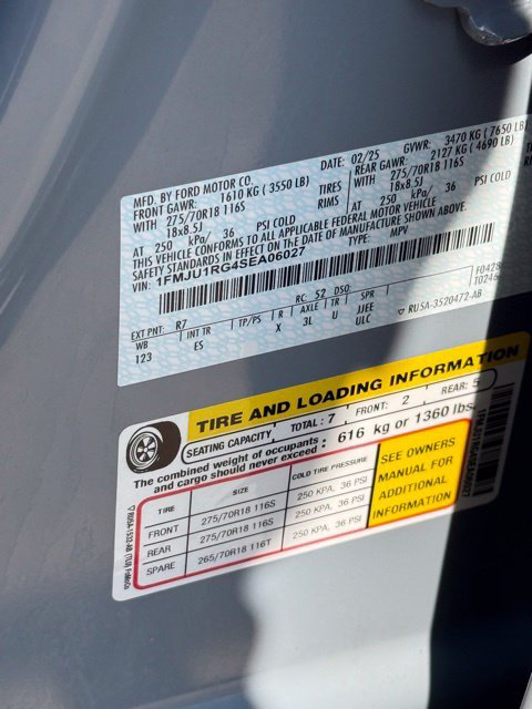 Used 2025 Ford Expedition Tremor AWD/4WD image 32