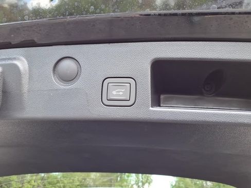 New 2026 Chevrolet Equinox LT w/ Convenience Package II FWD image 26