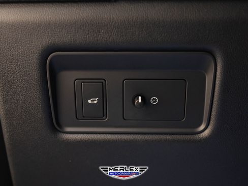 Used 2018 Land Rover Range Rover Long Wheelbase Supercharged image 39