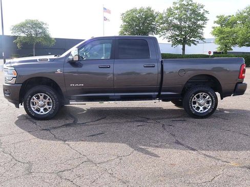 Used 2024 RAM 2500 Laramie AWD/4WD image 17