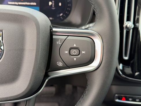 New 2026 Volvo XC40 B5 Plus w/ Protection Package Premier image 28