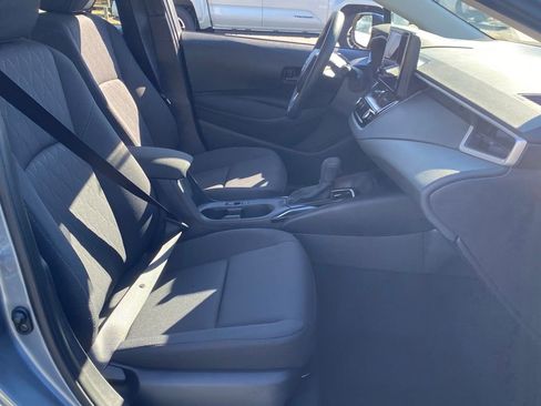 Used 2025 Toyota Corolla LE image 18