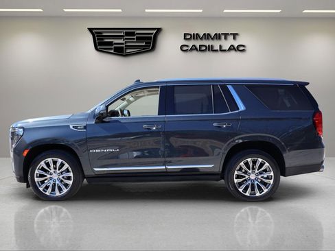 Used 2022 GMC Yukon Denali w/ Advanced Technology Package image 2
