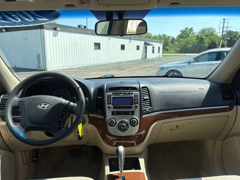 Used 2009 Hyundai Santa Fe GLS FWD image 18