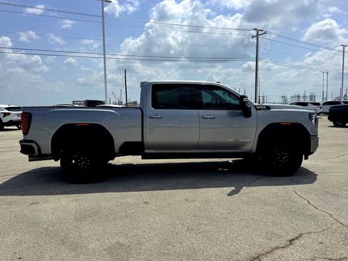 Used 2024 GMC Sierra 2500 AT4 w/ AT4 Premium Plus Package image 7