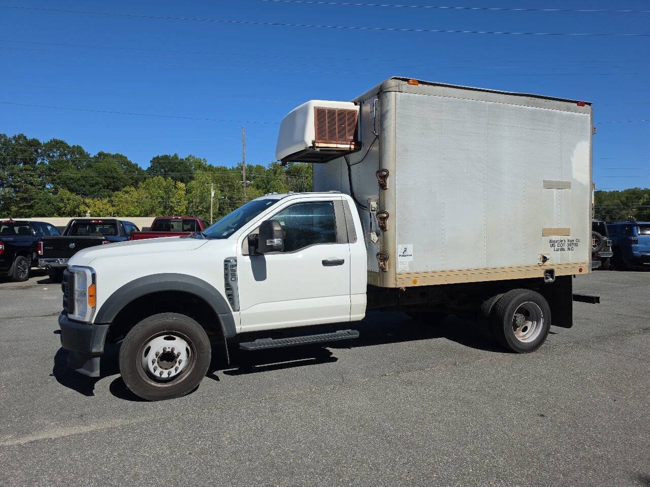 Used 2023 Ford F550 2WD Regular Cab Super Duty image 3