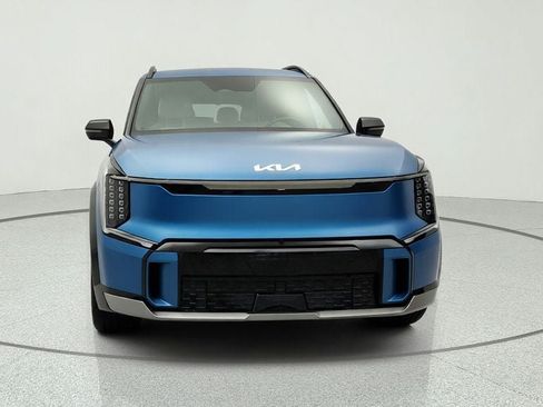 Used 2024 Kia EV9 GT-Line AWD/4WD image 2