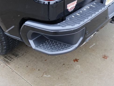 Certified 2021 Chevrolet Silverado 1500 RST image 31