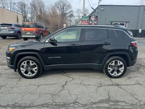 Used 2018 Jeep Compass Limited w/ Navigation Group AWD/4WD image 8