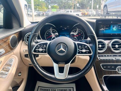 Used 2019 Mercedes-Benz C 300 Sedan image 18